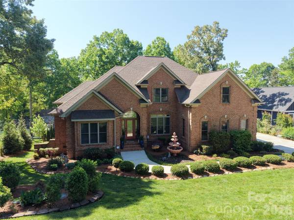 107 Nautilus CT, Troutman, NC 28166