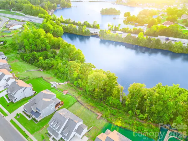 315 W Waterlynn RD, Mooresville, NC 28117