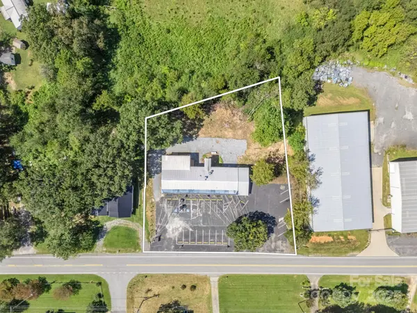 4768 US 221A HWY, Mooresboro, NC 28114