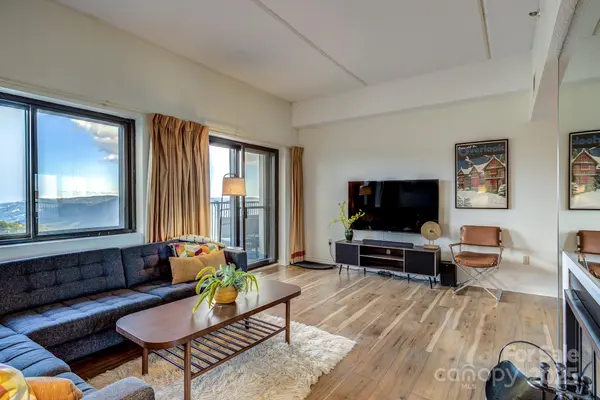 303 Sugar Top DR #2313, Sugar Mountain, NC 28604