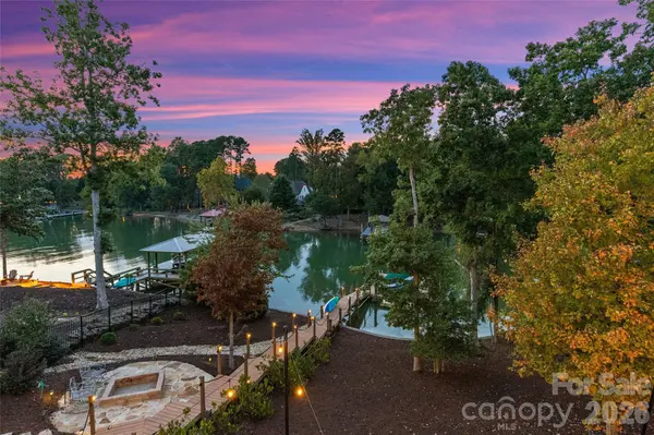 6032 Headlands CT, Belmont, NC 28012