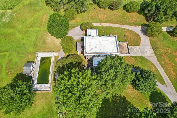 1039 Lancaster HWY, Chester, SC 29706