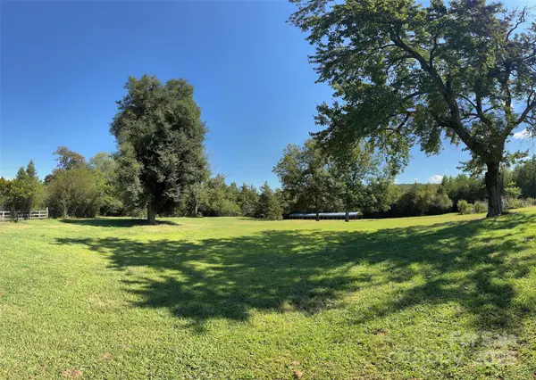 5963 Peniel RD, Tryon, NC 28782