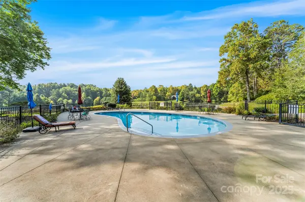 L12R Trailside CT, Brevard, NC 28712