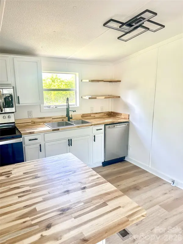 2976 Stephens RD, Bethune, SC 29009
