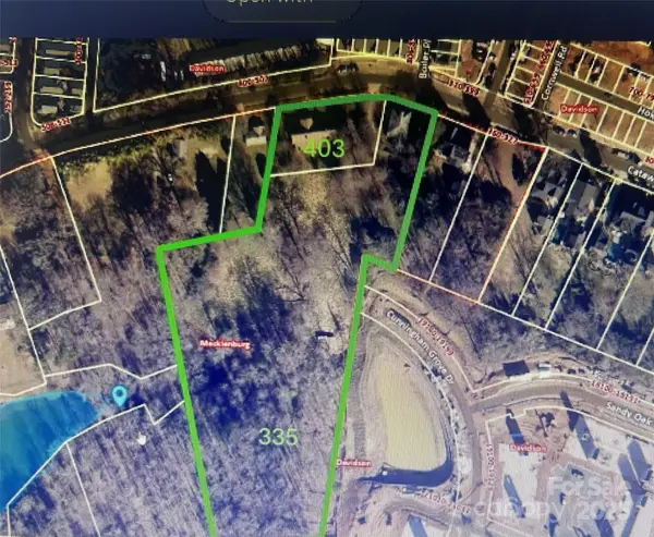 335 Catawba AVE, Davidson, NC 28036