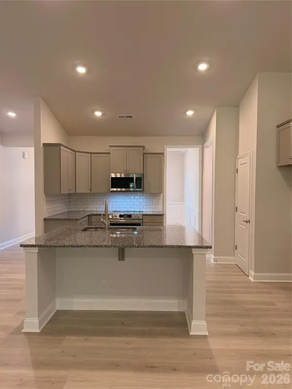 2913 Waterford LN #34, Albemarle, NC 28001