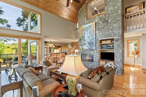 350 Ball Camp RD, Burnsville, NC 28714
