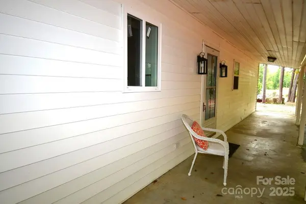 2171 John G Richards RD, Camden, SC 29020