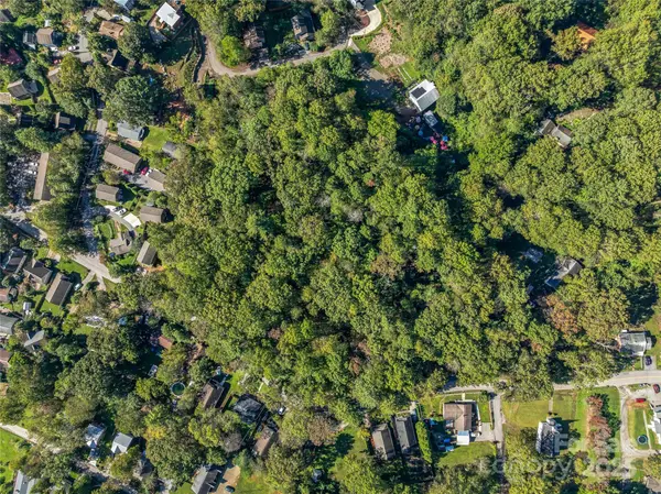 99999 Hi Alta AVE, Asheville, NC 28806