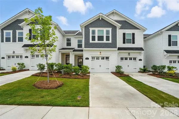 633 Cassidy CT, Clover, SC 29710