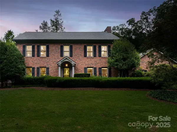 91 Carter Cove RD, Asheville, NC 28804