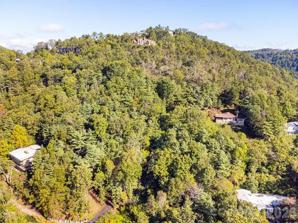 99999 Beaverbrook RD #2, Asheville, NC 28804