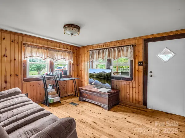 1761 Old Haywood RD, Asheville, NC 28806