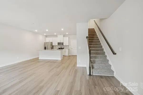 104 Ciara PL #B, Mooresville, NC 28115