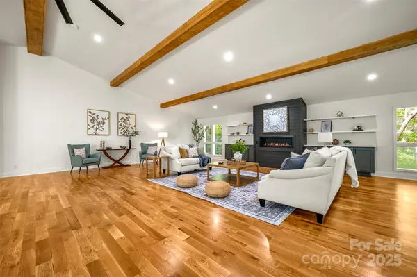 160 Lasae LN, Tryon, NC 28782