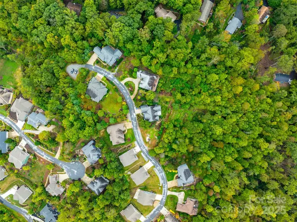 332 Millbrae LOOP, Hendersonville, NC 28791