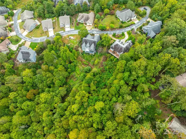 332 Millbrae LOOP, Hendersonville, NC 28791