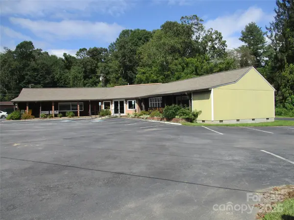 508 W State ST, Black Mountain, NC 28711
