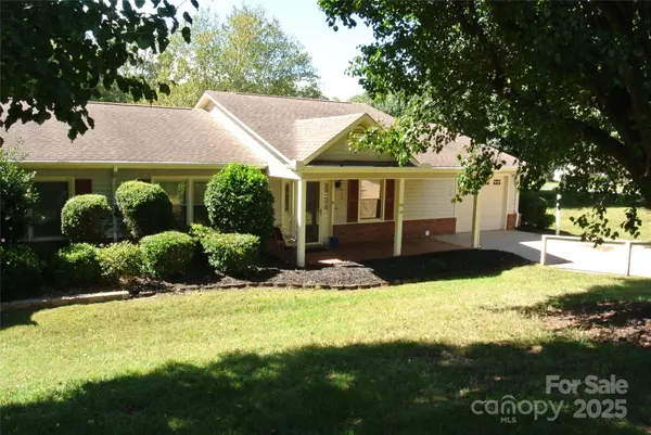 112 Holly CT, Bostic, NC 28018