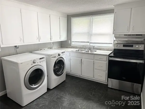 930 Mauney AVE E, Gastonia, NC 28054
