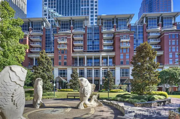 435 S Tryon ST #301, Charlotte, NC 28202
