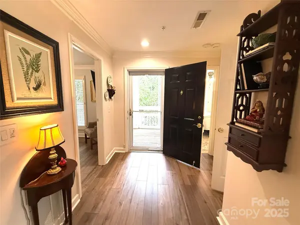 930 Jetton ST #20, Davidson, NC 28036