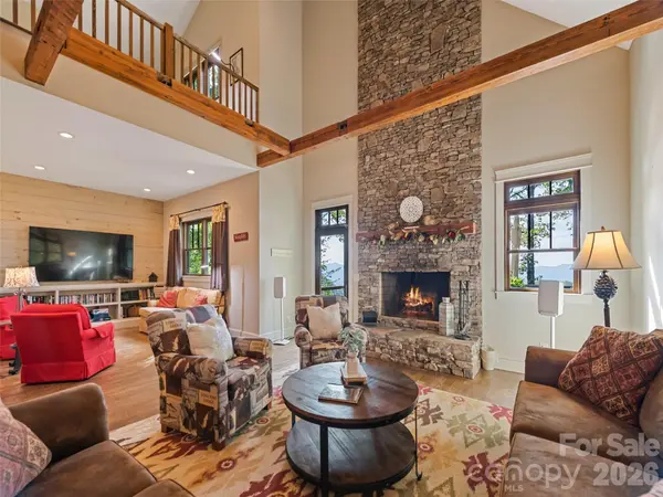 1635 Quest RDG, Sylva, NC 28779