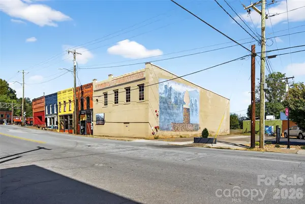 47 Catawba AVE, Old Fort, NC 28762