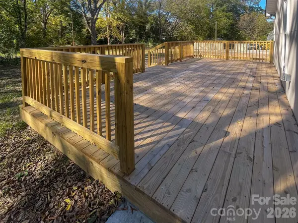 433 Clinton AVE, Lancaster, SC 29720