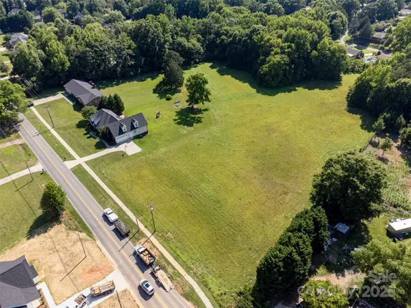 1410 Oakwood AVE, Kannapolis, NC 28081