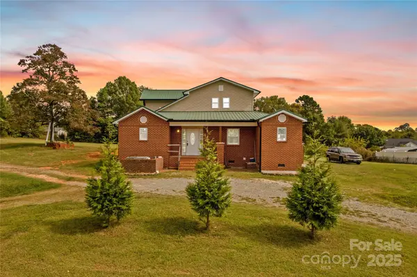 106 Emlee ST, Lexington, NC 27295