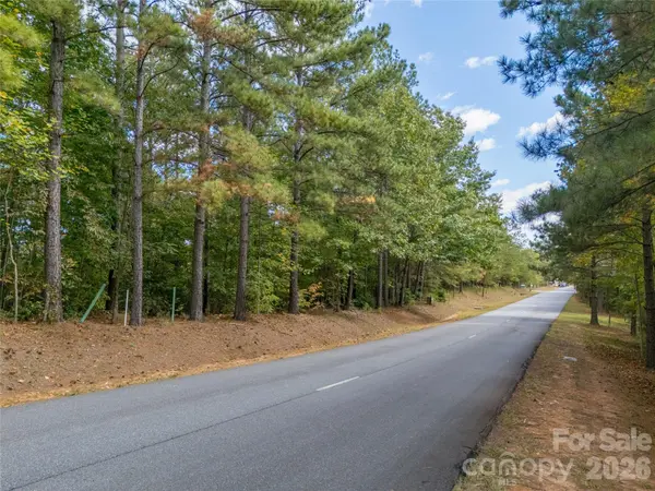 000 Deep Gap Farm DR #2021, Mill Spring, NC 28756