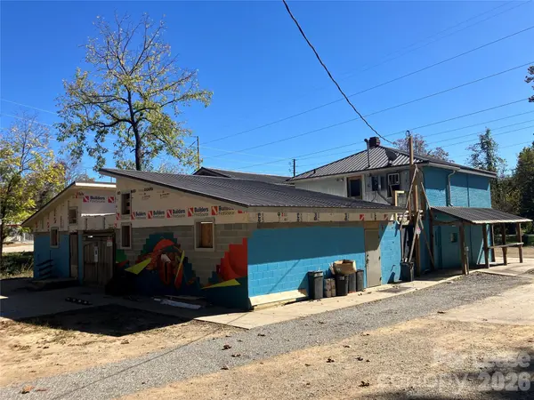 219 Amboy RD, Asheville, NC 28806