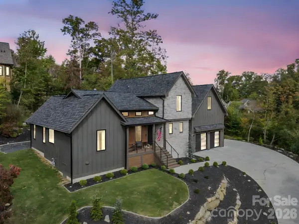 123 Millbrae LOOP, Hendersonville, NC 28791