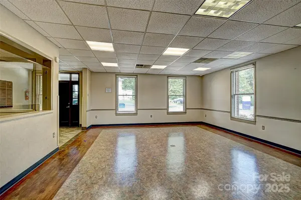 112 S Oak ST, Cherryville, NC 28021