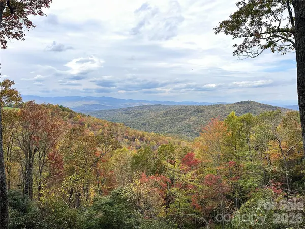 243 Ridgeline DR, Brevard, NC 28712