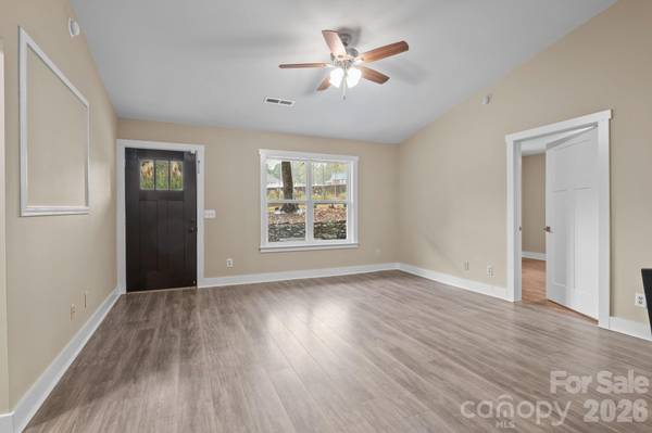996 Cornelius RD, Mooresville, NC 28117