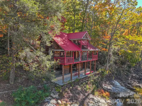 996 HALLS CHAPEL RD, Burnsville, NC 28714