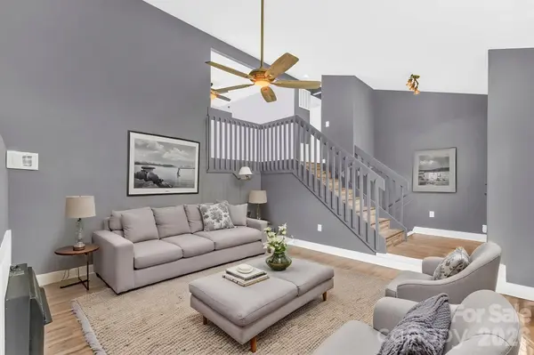 311 N Meadow DR, Morganton, NC 28655