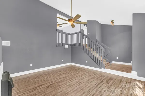 311 N Meadow DR, Morganton, NC 28655