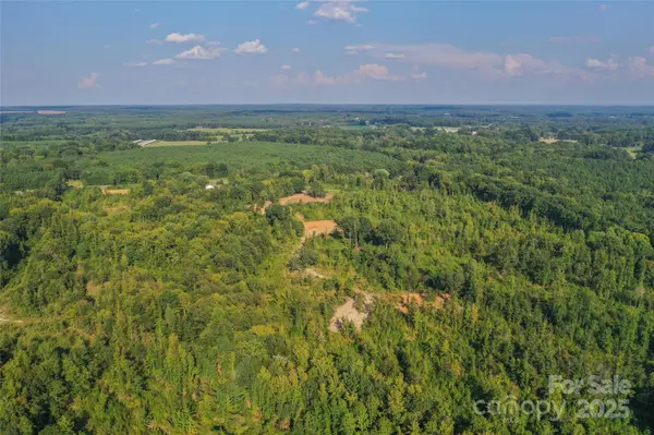 1012 S Oakshire LN #7, Waxhaw, NC 28173