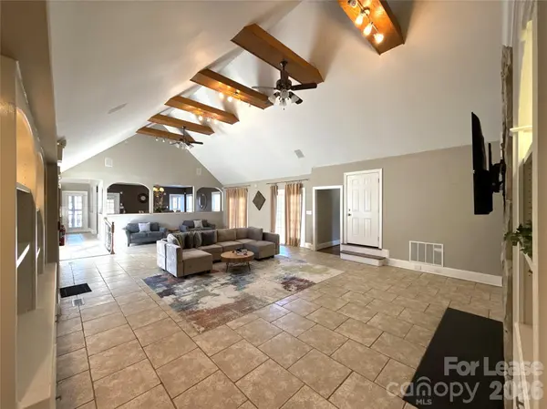 14009 Thompson RD, Charlotte, NC 28227
