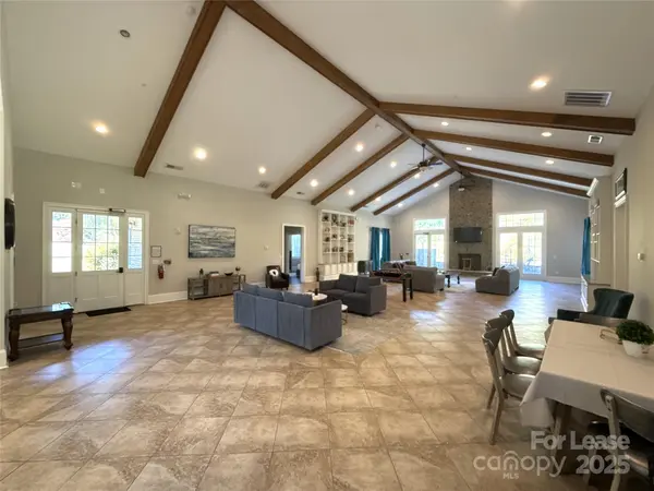 14019 Thompson RD, Charlotte, NC 28227