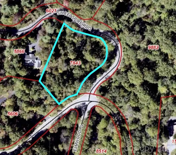 510 Sweetspire RDG, Asheville, NC 28804