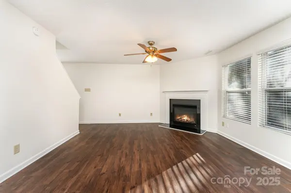 7601 Eben DR, Charlotte, NC 28269