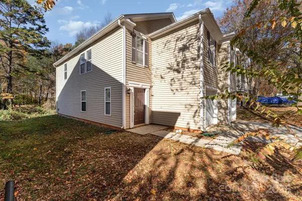 7601 Eben DR, Charlotte, NC 28269