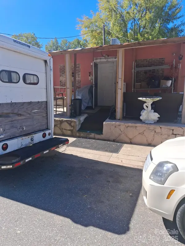203 N Cherry ST, Gastonia, NC 28052