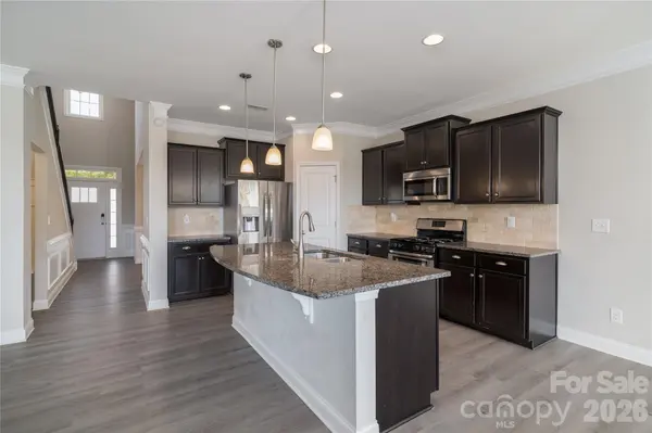 118 Margo LN, Statesville, NC 28677