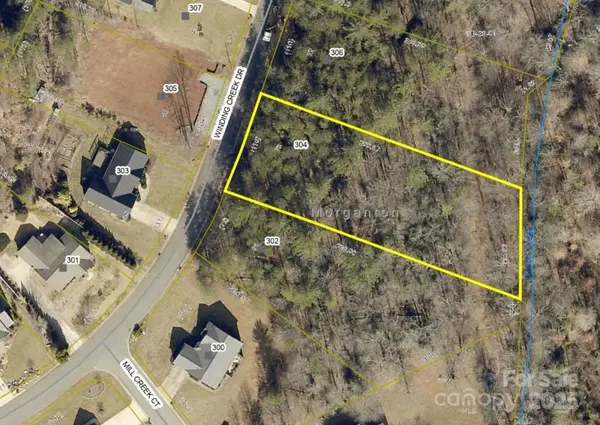304 Winding Creek DR, Morganton, NC 28655